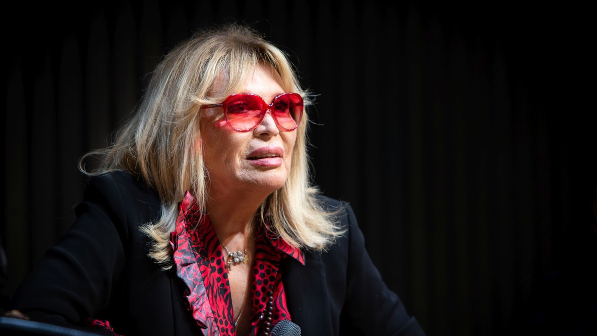 Decizia cântăreței Amanda Lear: își lasă averea pisicilor