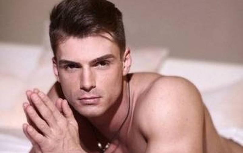EXCLUSIV/ Bogdan Vlădău, fostul ”Burlac” pe care se băteau frumoasele țării, s-a reprofilat.  A dat-o pe paranghelii!