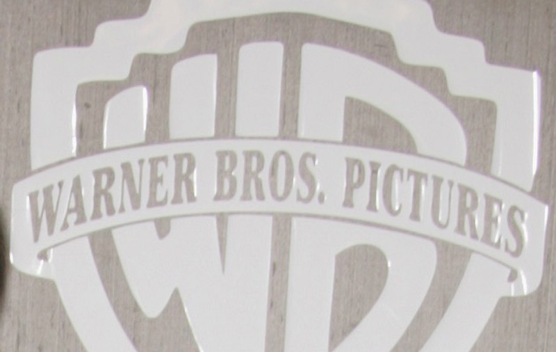 Studiourile Warner Bros concediază 800 de oameni