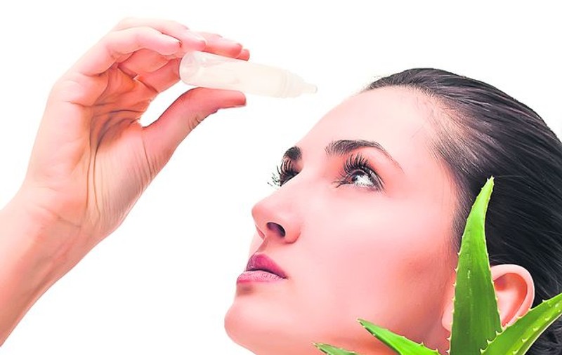 Scăpaţi de ochii roşii cu aloe vera