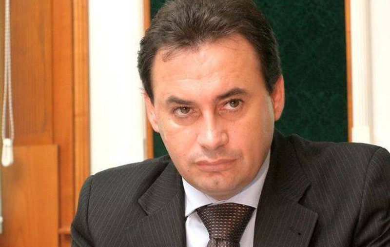 Finul lui Băse riscă închisoare pentru dare de mită