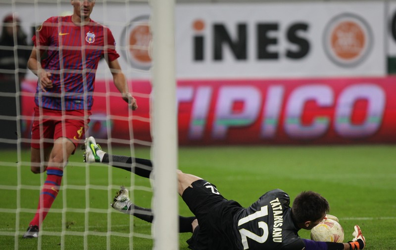 Tătărușanu va câștiga de patru ori mai mult la Fiorentina decât la Steaua