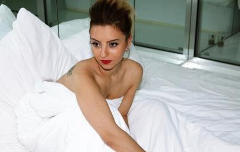 Giulia: "Sunt mulţumită de mine acum, de felul în care arăt"