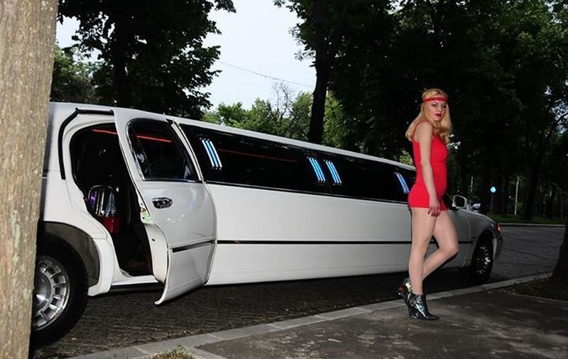 Şi-a făcut propria piesă după care dansează