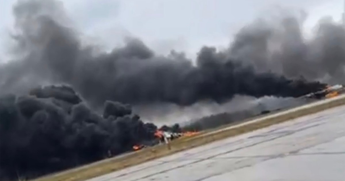 Incendiu puternic la baza Olenia (regiunea Murmansk) după operațiunea ucraineană „Pânză de păianjen” Foto: Profimedia