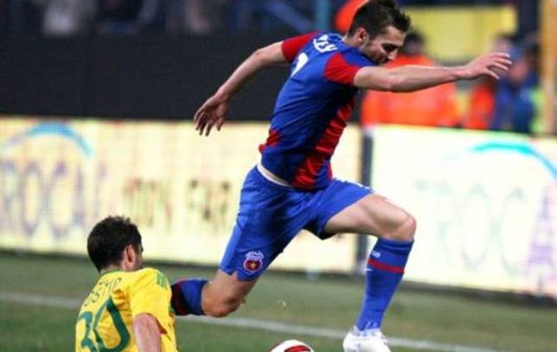 Gigi Becali face curăţenie la Steaua pe banii săi