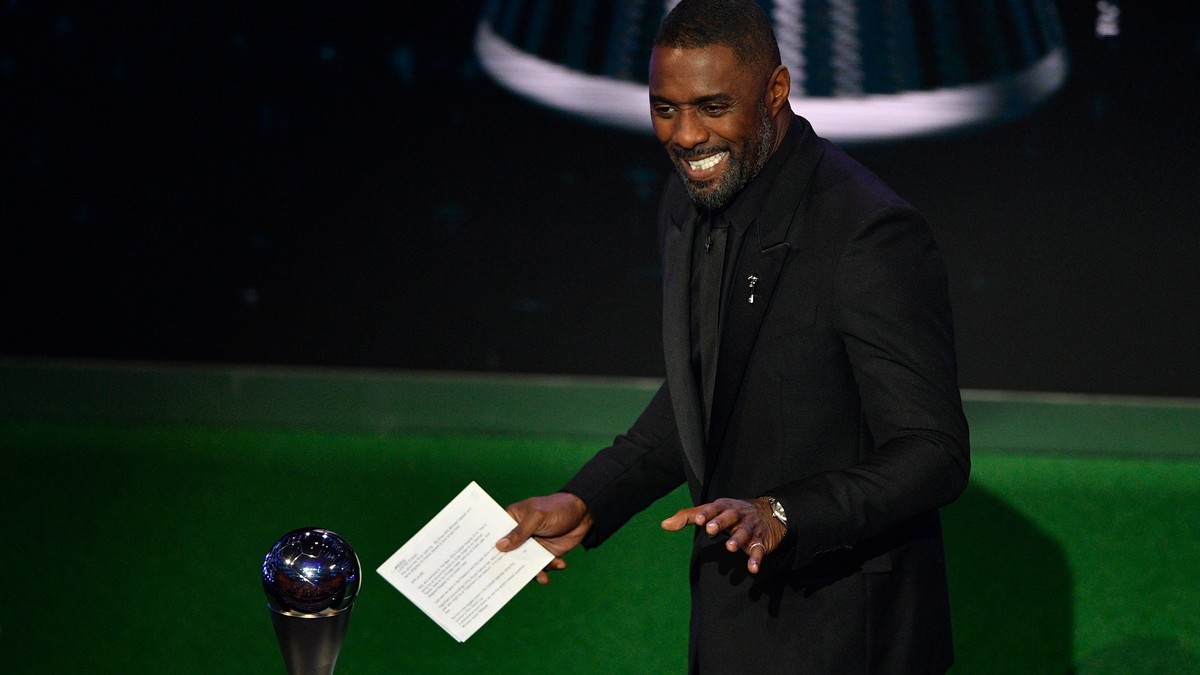 Idris Elba, desemnat ''cel mai sexy bărbat în viaţă'' de revista People
