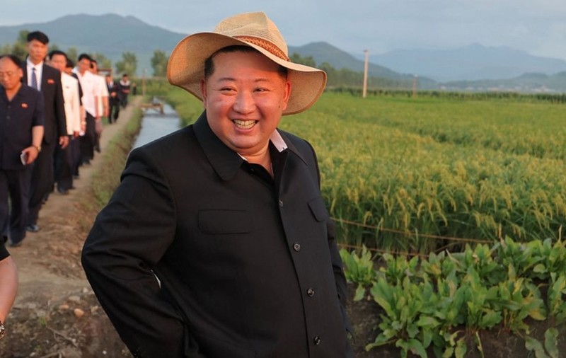 Kim Jong-un lansează „Kim-Burger” pentru turiștii ruși. Este făcut după reteta liderului suprem