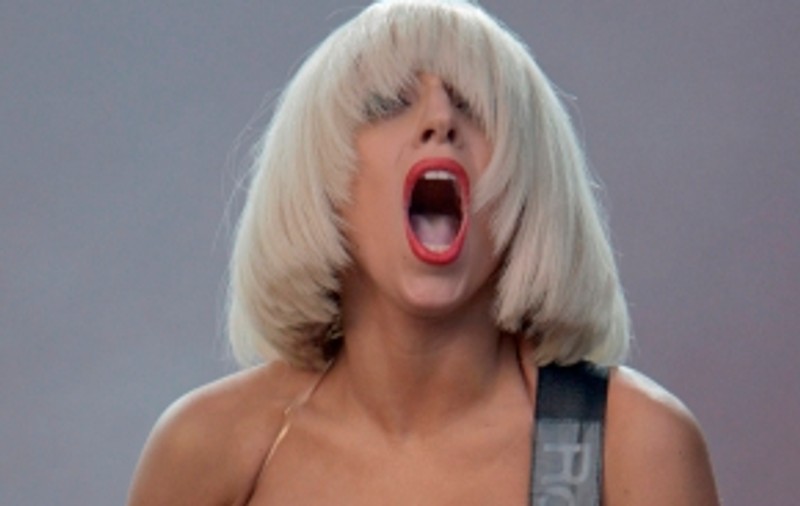 Lady Gaga, dependentă de muncă