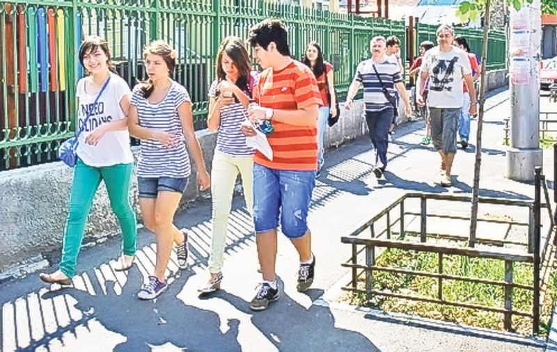 Educația intră în revizie