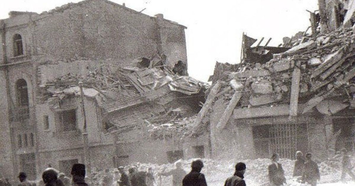 Bucureștiul în ruine, după bombardamentul american din 4 aprilie 1944