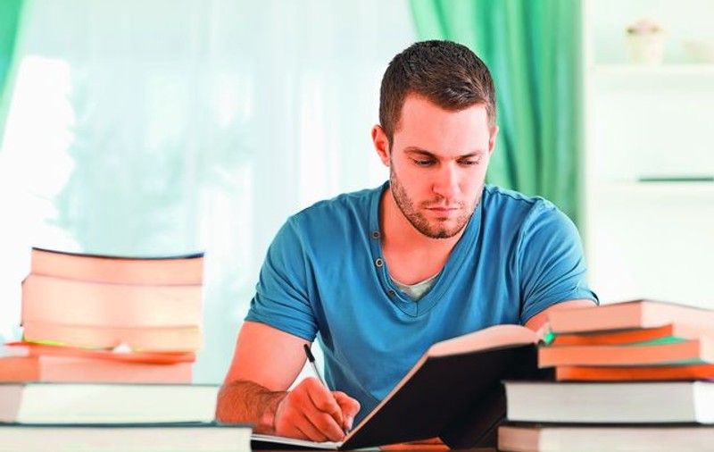 Săgetătorii se pregătesc pentru examene