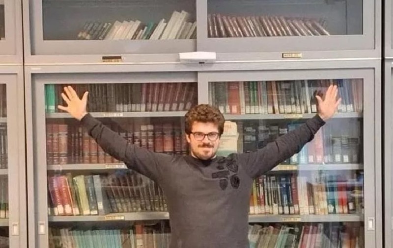 Un student face naveta 400 de kilometri pe zi, pentru că nu-și permite chiria: „Mă trezesc la 3 dimineața ca să ajung la cursuri”