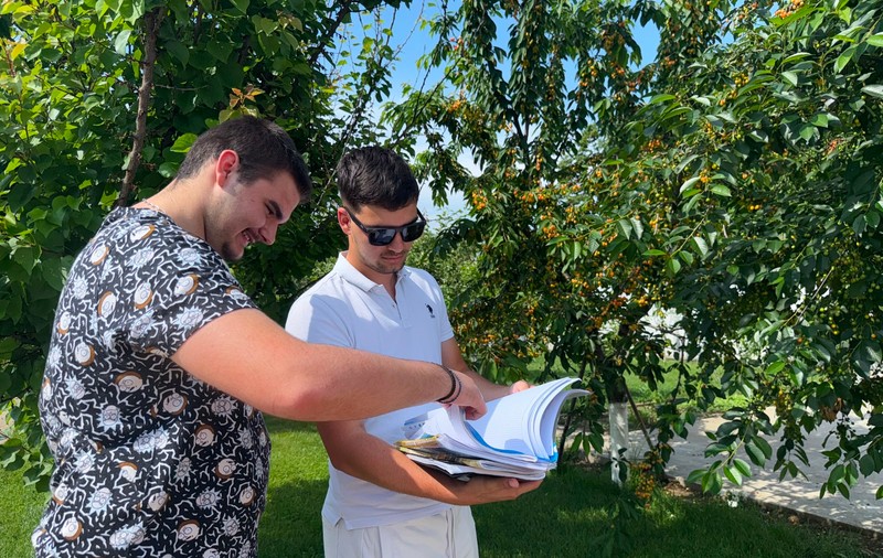 Silviu Anca, elevul de 10 la Bacalaureat, dezvăluie secretul notei maxime. De ce meditațiile nu fac minuni și care e strategia salvatoare în sala de examen: „Merlin a murit de mult”