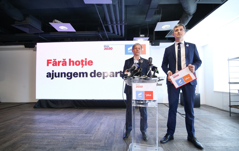Cine îl va înfrunta pe Iohannis?