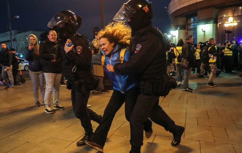 Proteste în Rusia, după ce Putin a anunțat „mobilizarea parțială”. Peste 1.300 de oameni au fost reținuți în 40 de orașe - VIDEO
