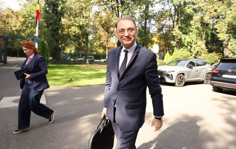 Luca Niculescu este optimist după discuțiile cu PSD, PNL și USR. Foto: Dumitru Angelescu / Libertatea