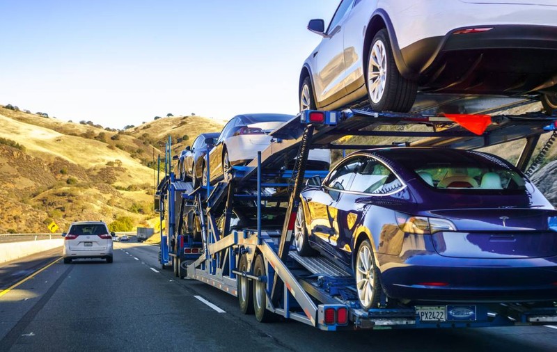 O companie din Danemarca a returnat dealerului toate maşinile Tesla din flota sa: „Nu vrem să fim asociaţi cu valorile şi direcţia politică ale lui Elon Musk”