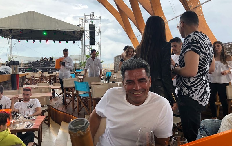 Marcel Toader se distrează la mare. Cine e Lizeta, femeia cu care se afișează | FOTO