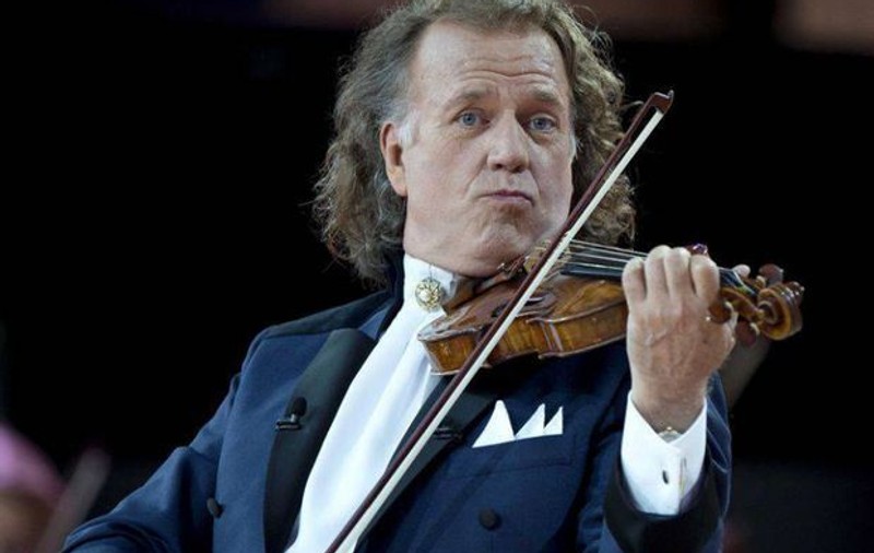 Andre Rieu și-a amânat concertele din Marea Britanie. Un coleg a făcut infarct