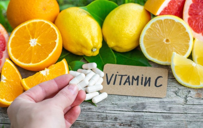 Câștigătorul Nobelului din 1970 s-a înșelat: vitamina C nu este un medicament care „te poate vindeca peste noapte”