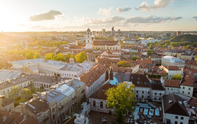 Vilnius, cel mai ieftin oraș din Europa pentru un city break. Mâncarea poate costa doar 3 euro. Care este cea mai scumpă destinație
