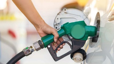 VIDEO Cea mai semnificativă scumpire a carburanților din ultimele luni. Petrolul a crescut pe burse după atacurile din Marea Neagră