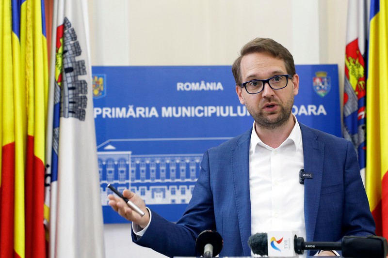 Dominic Fritz conferinta de presa la primaria Timisoara. Foto: Agerpres