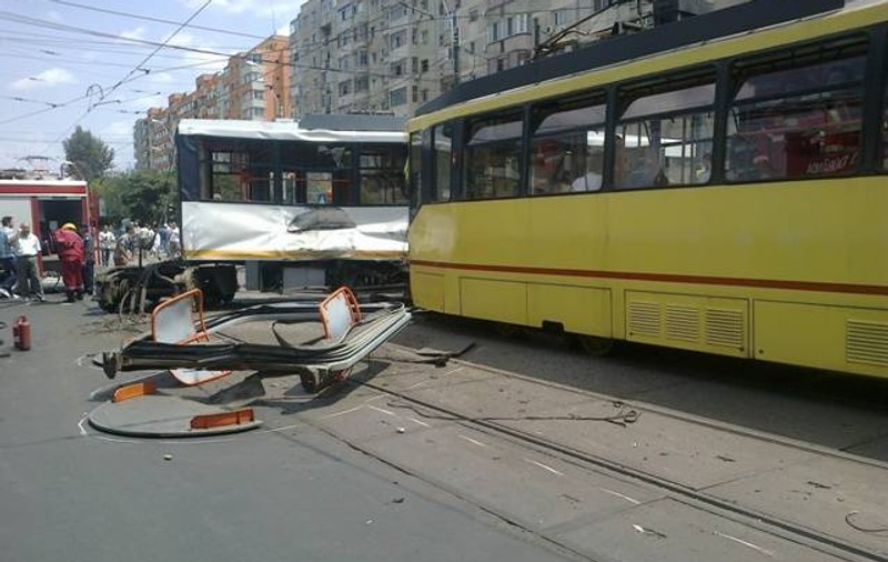 Ancheta RATB: Vatmanul e vinovat pentru accidentul de tramvai din Rahova
