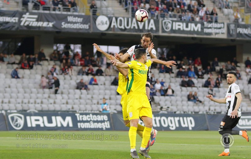 Liga 2, etapa a 28-a. U Cluj a pierdut acasă, fanii au cerut demisia lui Lobonț. Petrolul a urcat pe podium