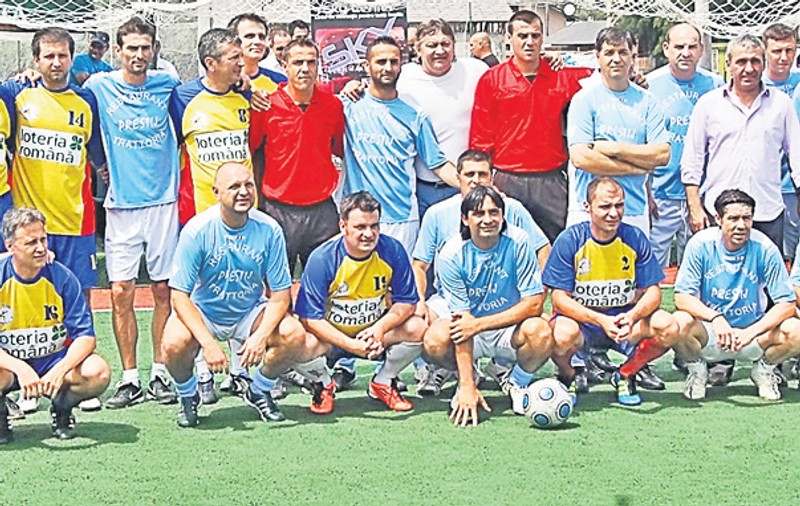 FOTO | Hagi a antrenat pentru câteva ore trupa lui Aliuţă, Mara şi Chiriţă