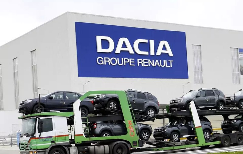 Chinezii vin oficial la Dacia: Renault anunță crearea unei companii comune cu grupul Geely pentru producția de motoare