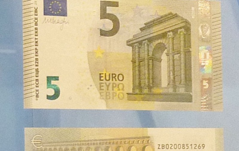 Cea mai bună veste pe care o puteau primi românii astăzi! Vezi la cât a ajuns EURO!