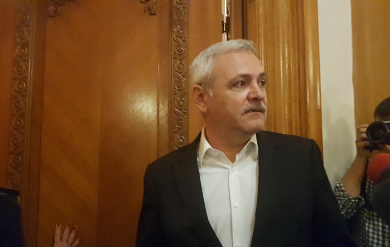 VIDEO. Dragnea, nervos din nou cu jurnaliştii, înainte de şedinţa BPN. Ecaterina Andronescu, ofertată să preia Ministerul Educaţiei