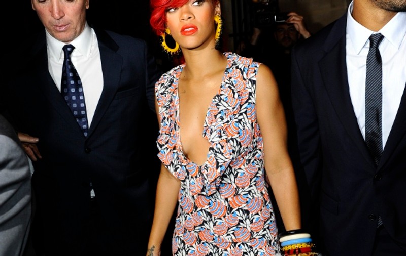 Rihanna, terifiată că s-ar putea îmbrăca la fel ca Lady GaGa pe covorul roşu