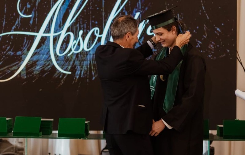 Povestea elevului care a depus contestație, deși a primit 9,90 la proba de BAC de la matematică: „Peste 10 ani mă văd medic”