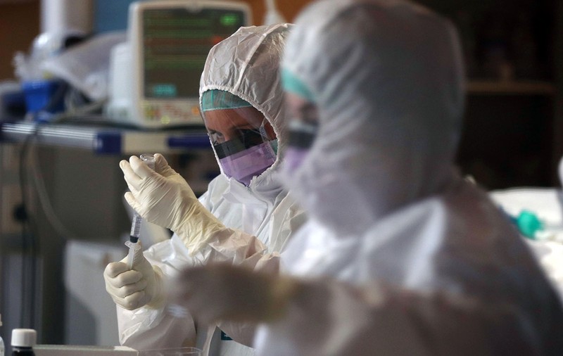 Secția Oncologie de la spitalul Județean de Urgență din Deva a intrat în carantină după ce cadre medicale au fost depistate pozitiv la testul COVID-19
