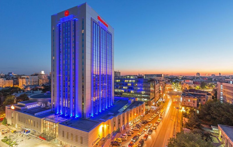 A fost identificat un suspect în cazul amenințării false cu atac cu rachete de la Hotel Sheraton din București