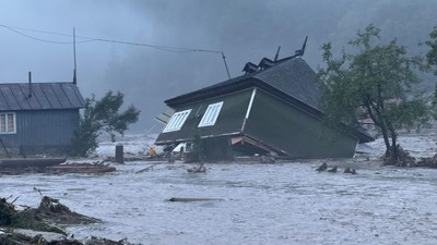 inundatii-suceava-casa-luata-ape-27-iulie-2025