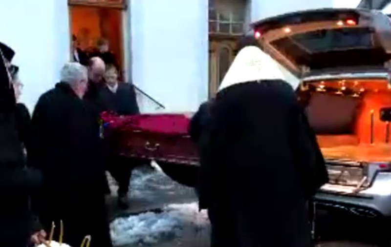 Primele imagini ale sicriului cu trupul Regelui Mihai. Va fi depus la Biserica Ortodoxă din Lausanne