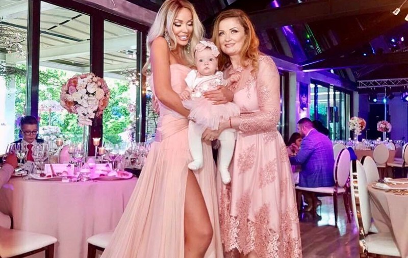 Fetița Biancăi Drăgușanu, zgâriată la botez. Ce s-a întâmplat cu Sofia Natalia