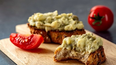 salata-de-vinete-cu-maioneza