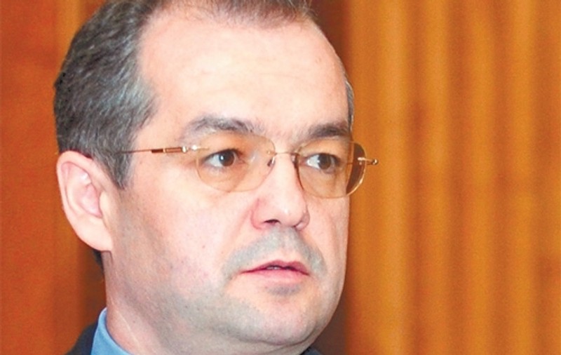 Boc: "Voi lupta împotriva dezmăţului pe bani publici" 