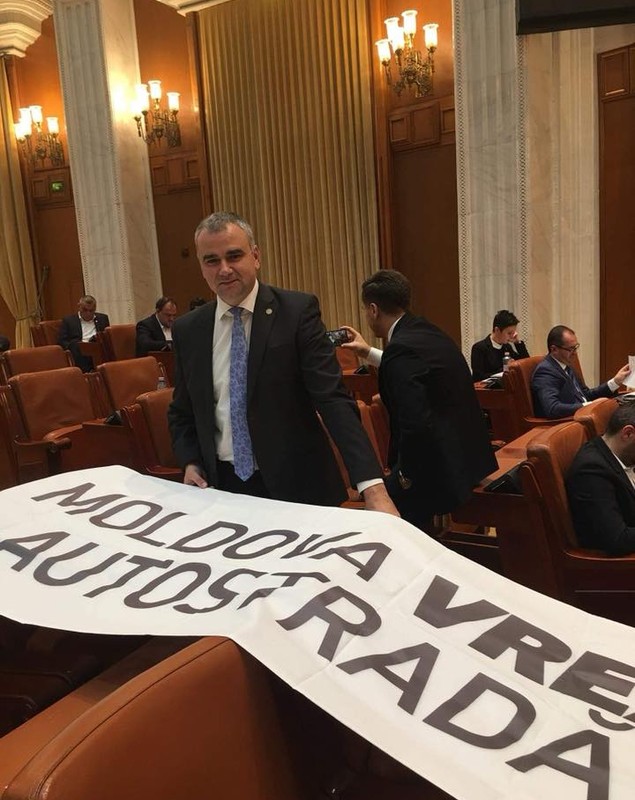 Parlamentul a votat Autostrada Unirii, Iaşi-Târgu Mureş. Este prima autostradă care ar urma să se construiască printr-o lege