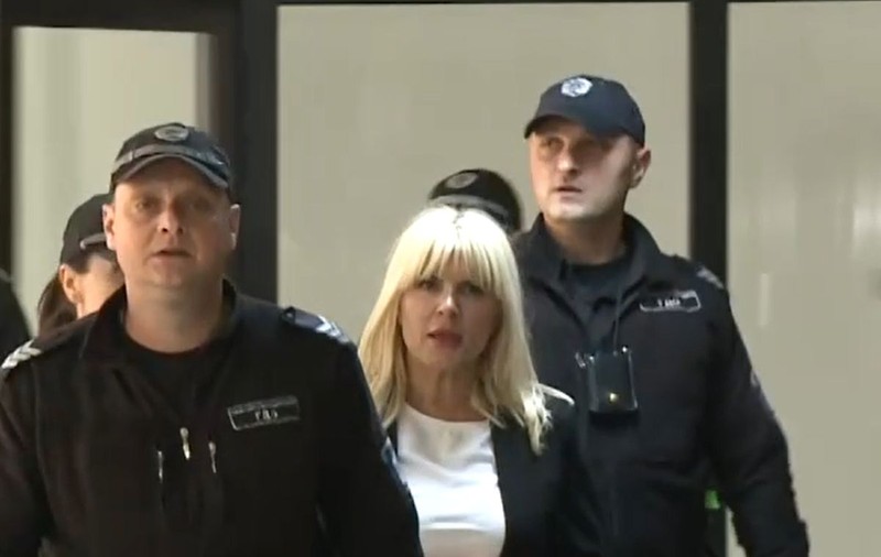 Judecătorii din dosarul Hidroelectrica nu știu unde s-o citeze pe Elena Udrea. Sofia decide marți dacă o trimite în România