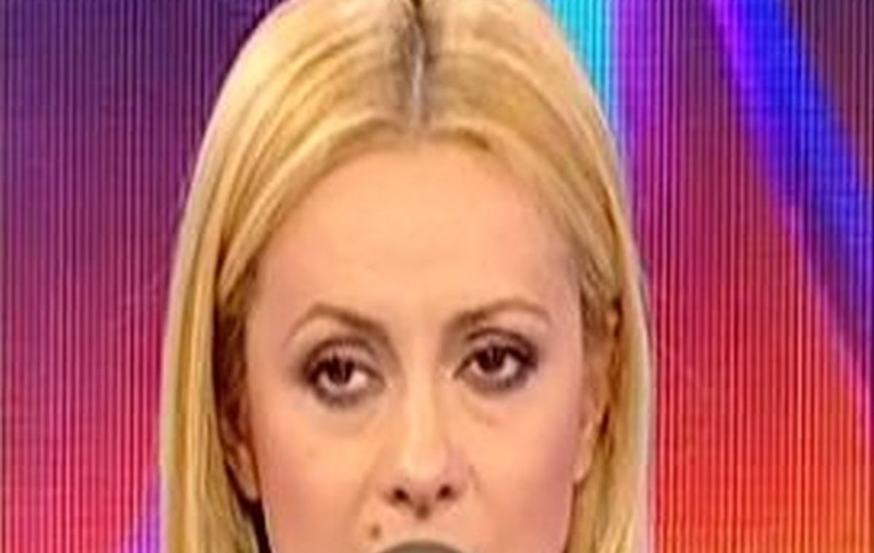 SIMONA GHERGHE, DISTRUSĂ! A PLÂNS ÎN DIRECT la EMISIUNE! | FOTO