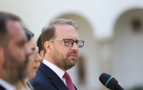 Liderul USR, Dominic Fritz, a declarat joi, după consultările cu președintele României, Nicușor Dan, că partidul său este gata să contribuie la soluționarea crizei politice actuale. Sursă foto Libertatea.ro