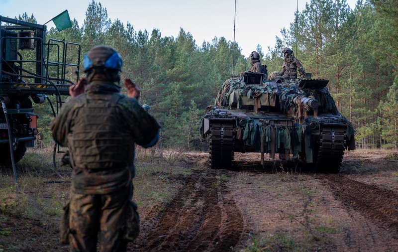 Nemții au început să-și pregătească populația pentru „amenințarea militară de pe flancul estic al NATO”. Planul operațional „Furtuna roșie”