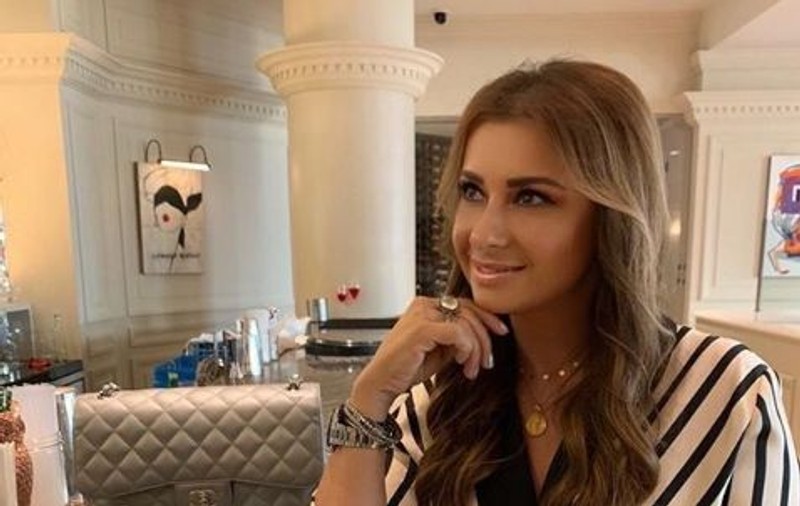 Cum e viața Anamariei Prodan în Dubai. "Nu înseamnă magazine, restaurante sau excursii exotice"