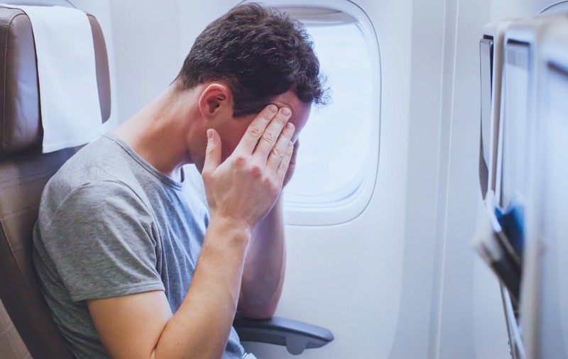 Un pilot dezvăluie pasagerilor cu frică de zbor care este cel mai bun moment pentru a călători și ce locuri să aleagă în avion I VIDEO  